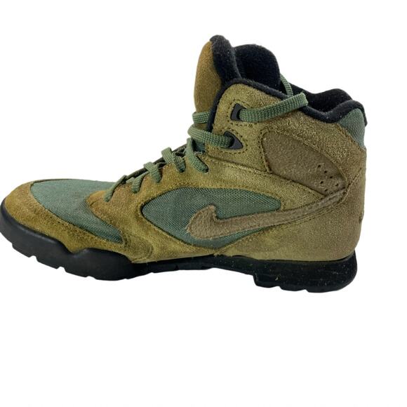 Nike Vintage 90s ACG Hiking Boots Green Tan Suede Womens 8 Trail Gorpcore - Picture 4 of 6